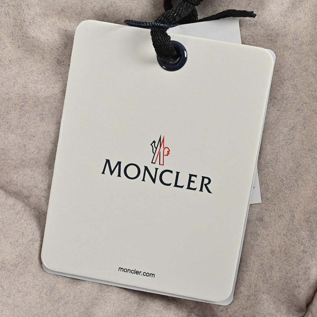 Moncler Glossy Hooded Down Jacket | Single Zip, Premium Down Fill