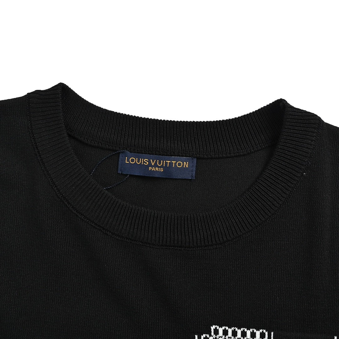 Louis Vuitton Chain-Ring LV Logo Embroidered T-Shirt