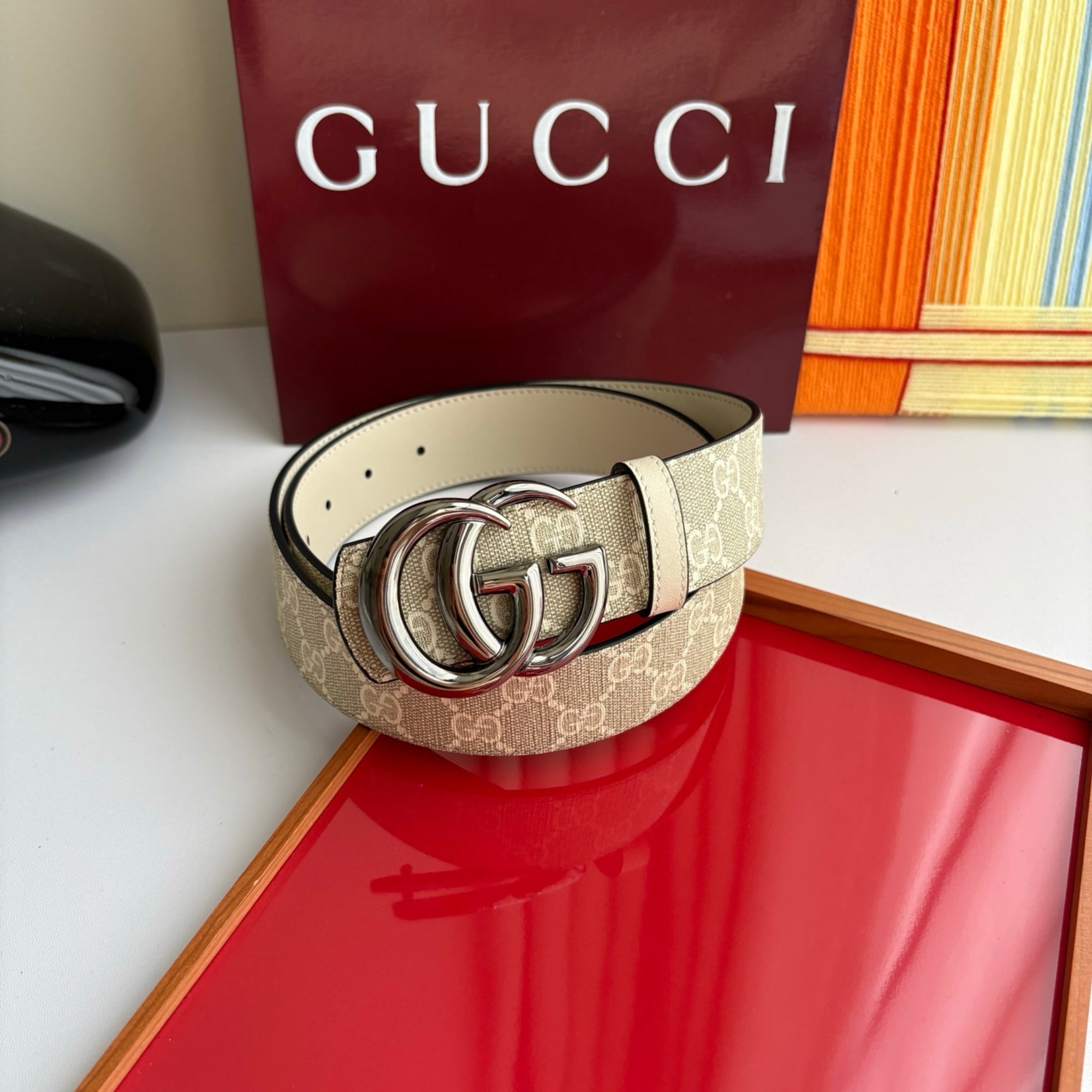 Gucci Men's Leather Belt — Runway Wide Strap Design