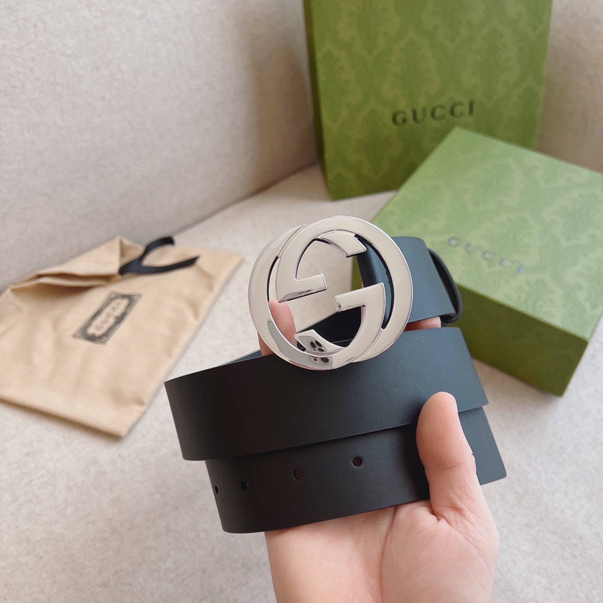Gucci Men's Leather Belt — Classic GG Buckle