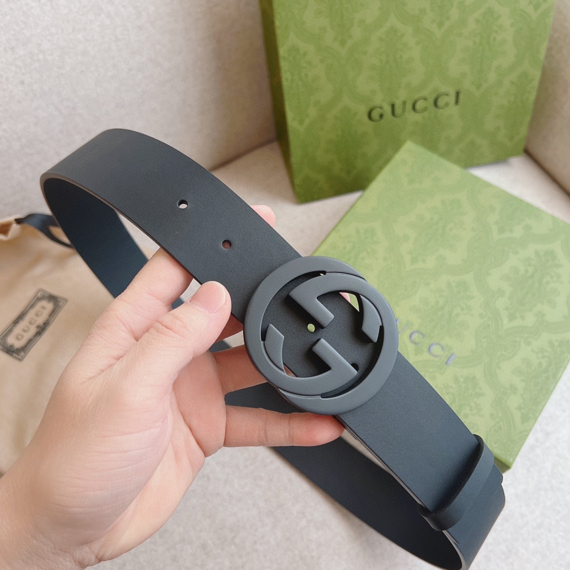 Gucci 2026 Men's Leather Belt — Luxury Waist Accessory