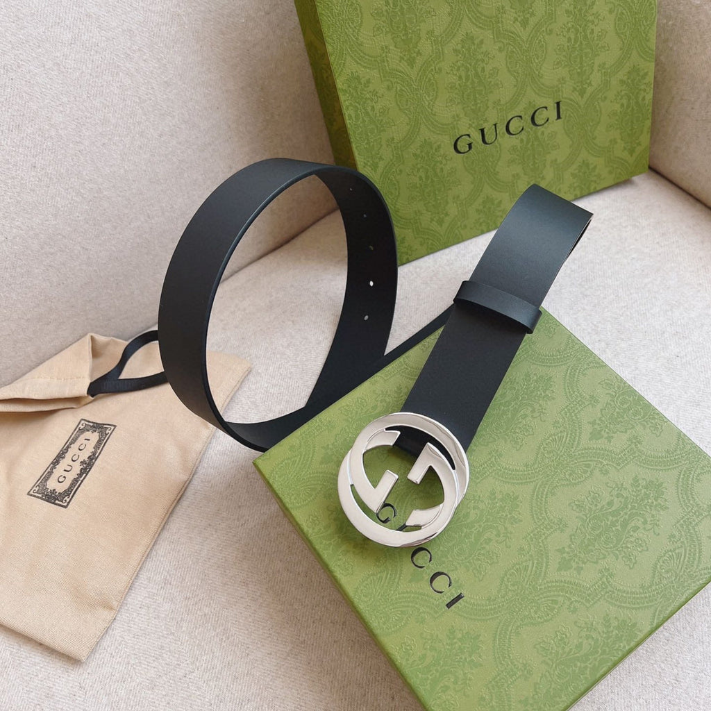 Gucci Men's Leather Belt — Classic GG Buckle