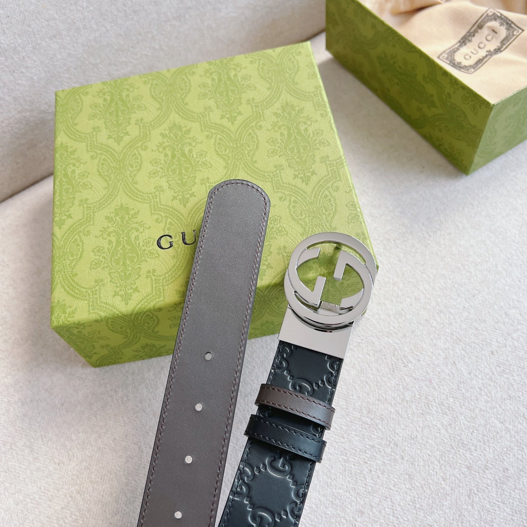 Gucci 2026 Men's Statement Belt — Premium Leather