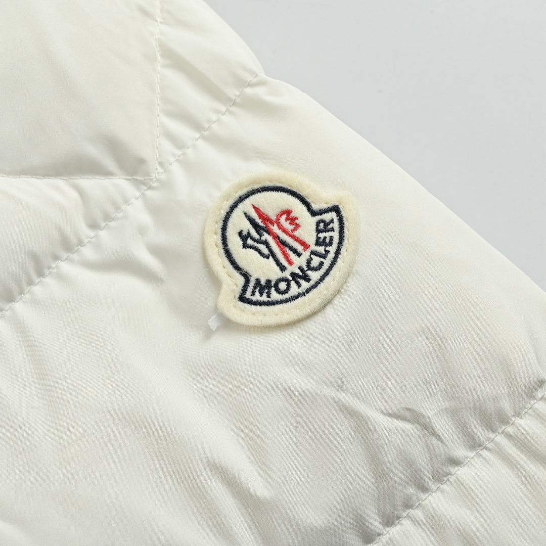 Moncler 25FW Hooded Velcro Down Jacket