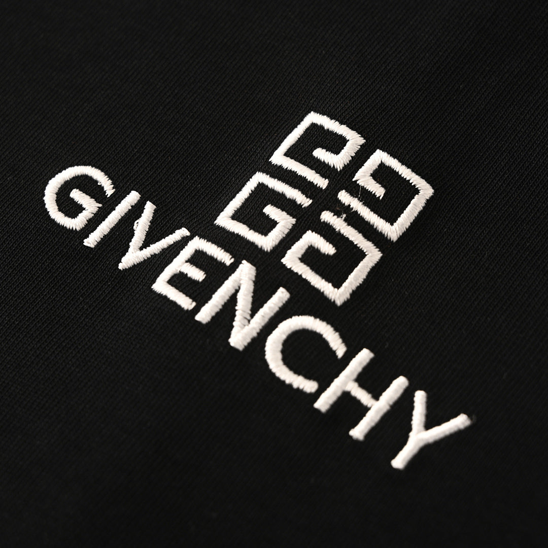 Givenchy 4G Logo Oversized T-Shirt – black