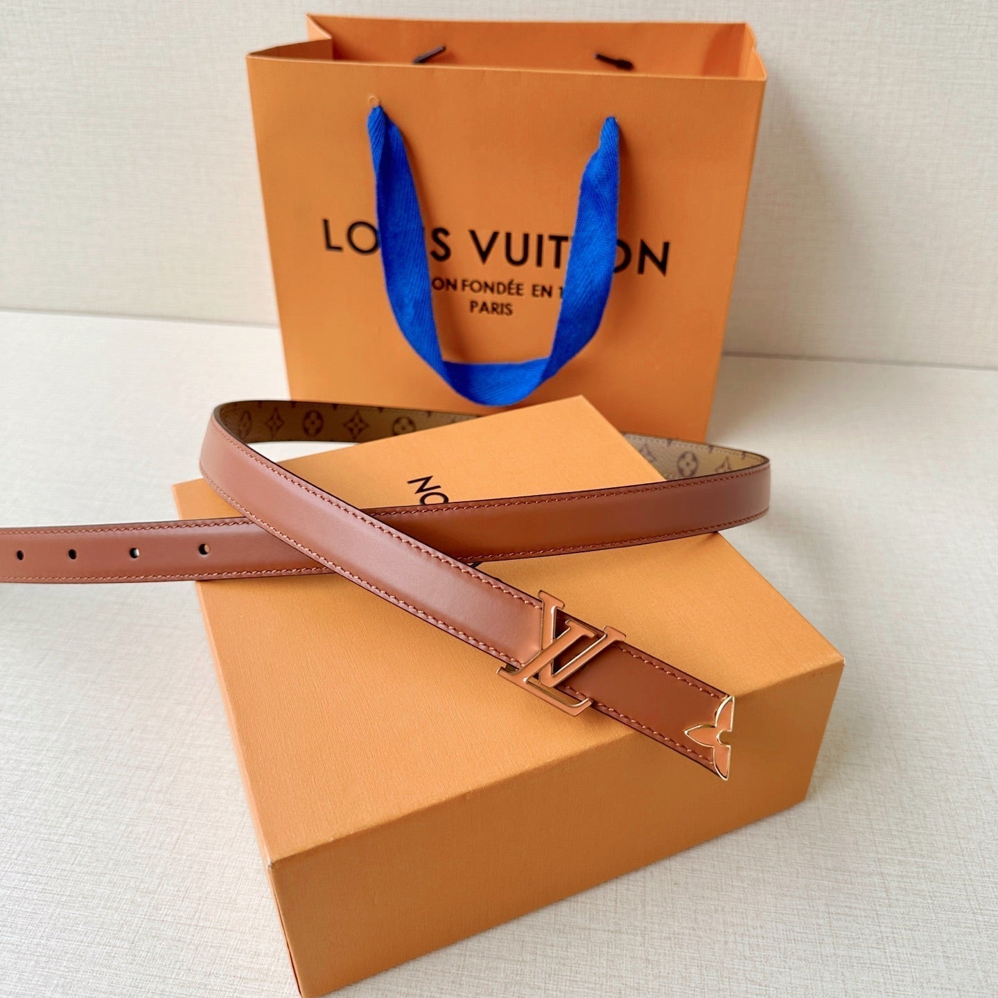 The LV Monogram Belt – Louis Vuitton’s Icon of Parisian Luxury